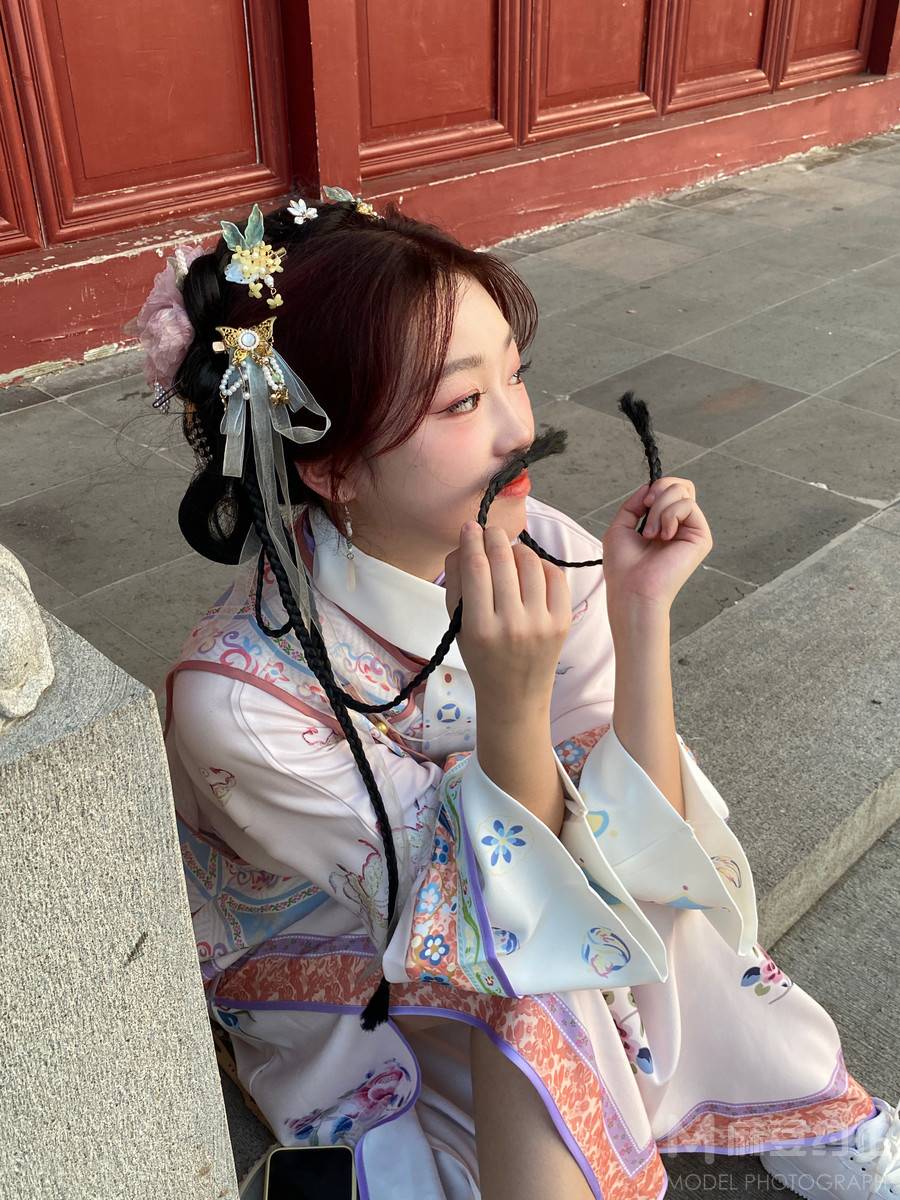 妆容模特