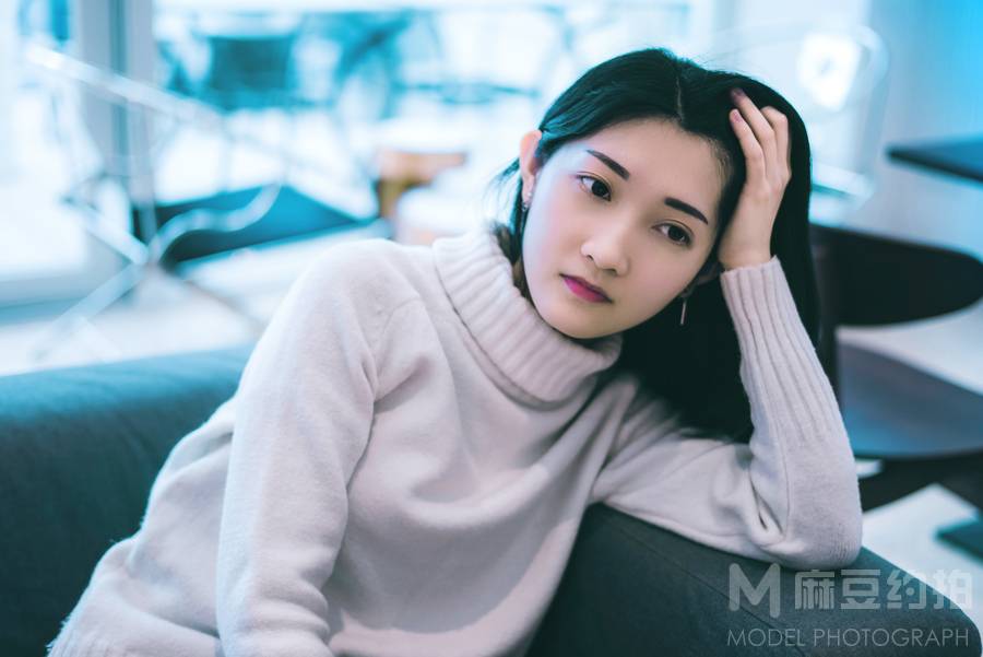 情绪模特