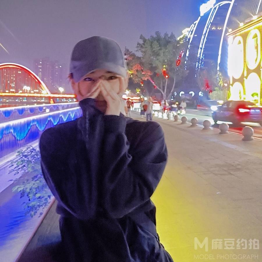 夜景模特