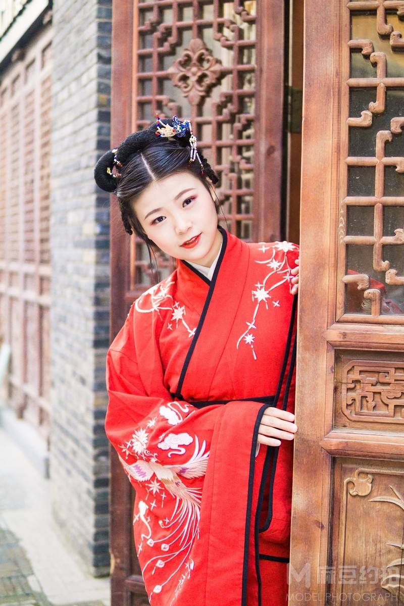 汉服模特