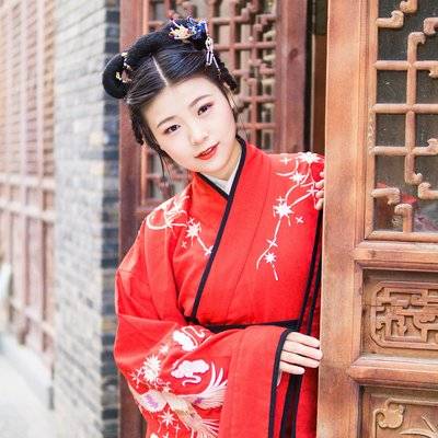 汉服模特