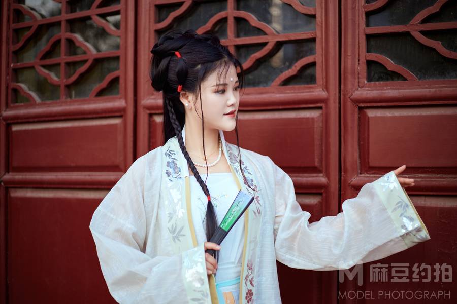 汉服模特