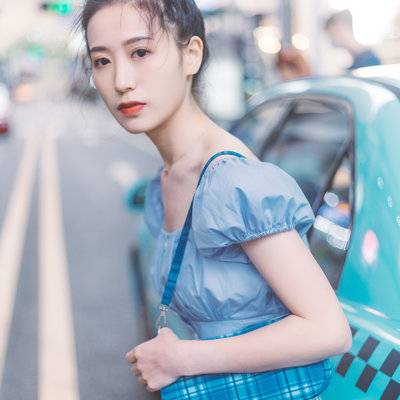 情绪模特