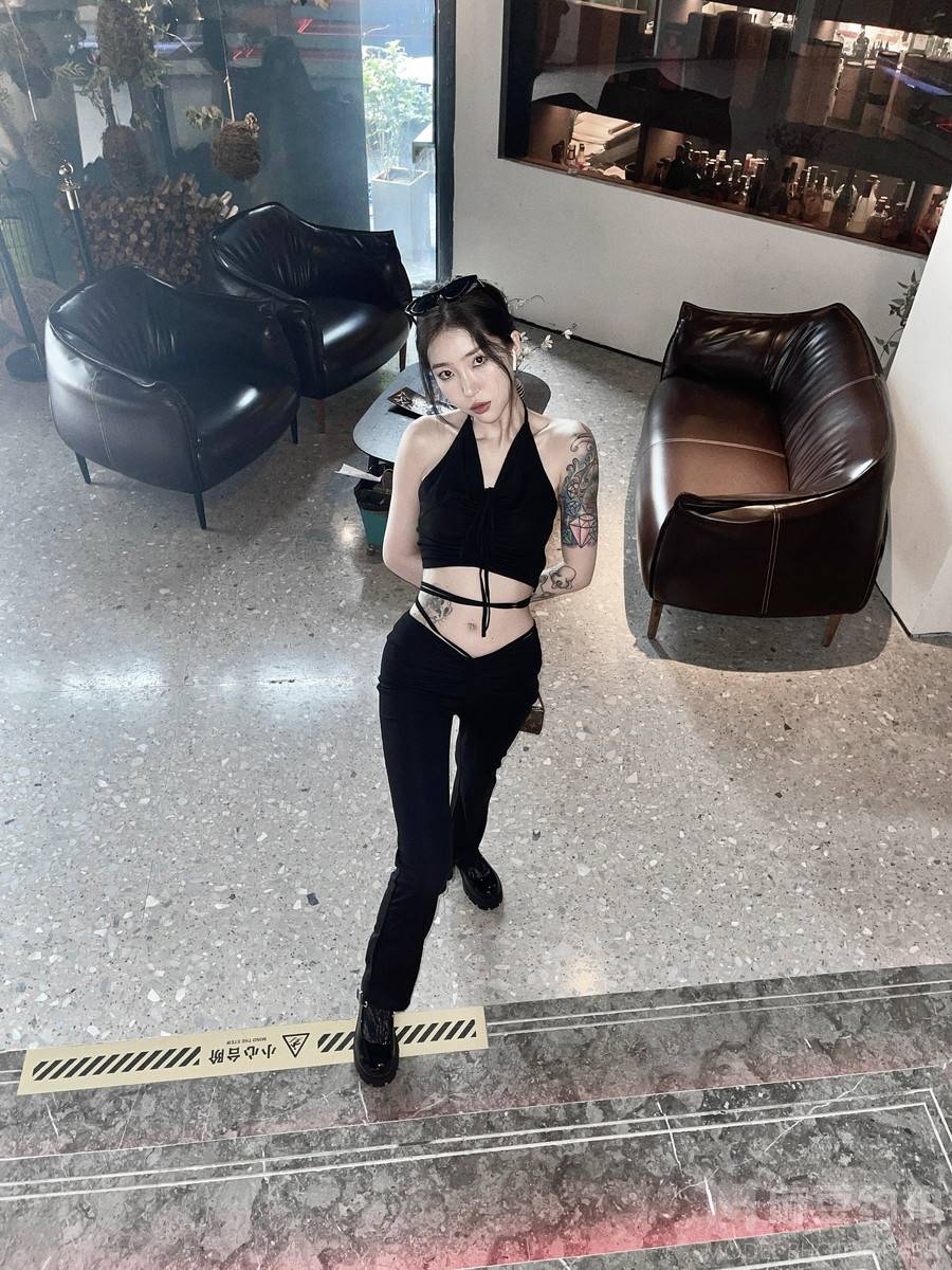暗黑模特
