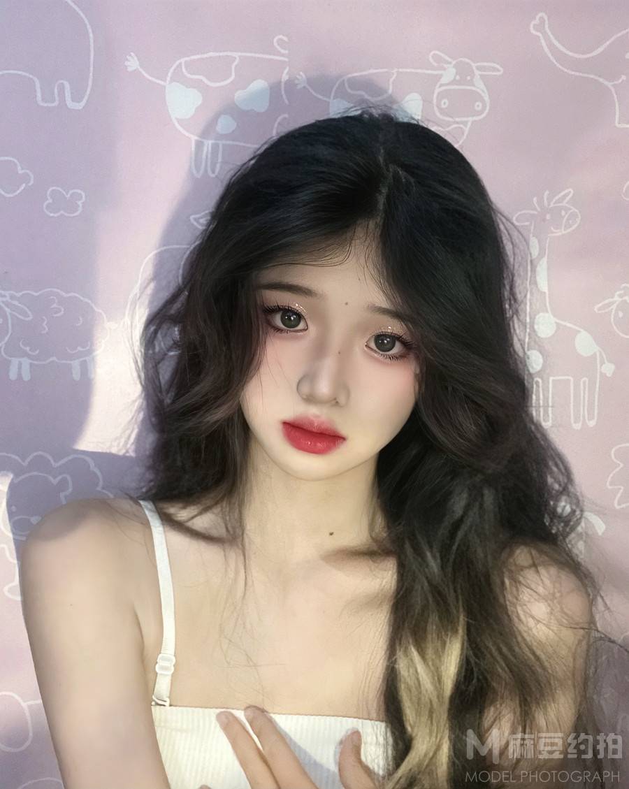 妆容模特