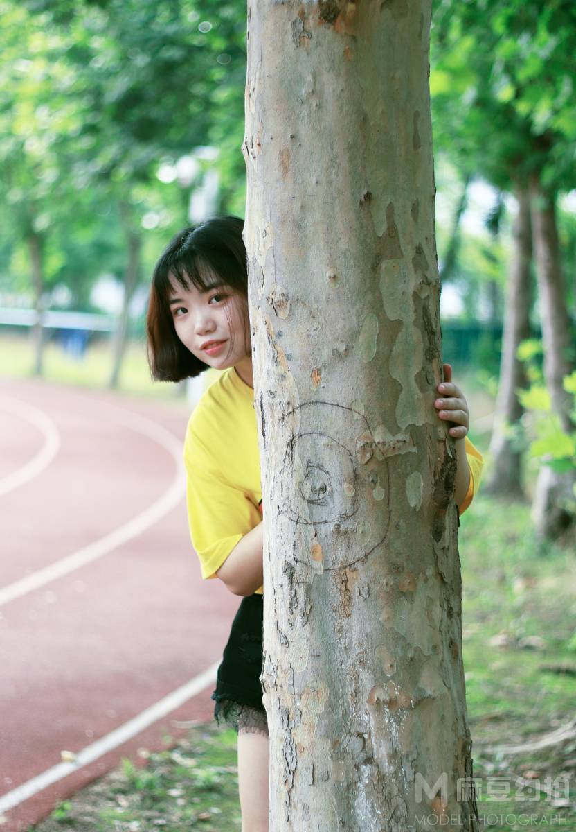 校园模特
