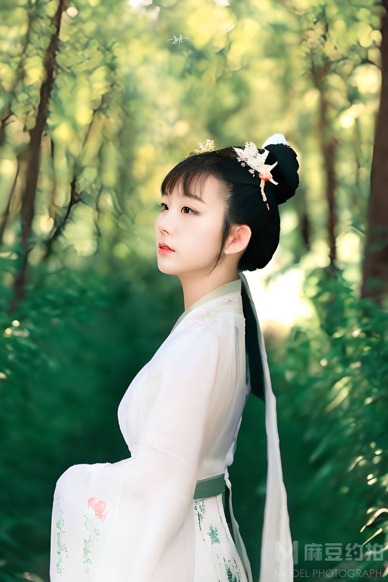 汉服模特