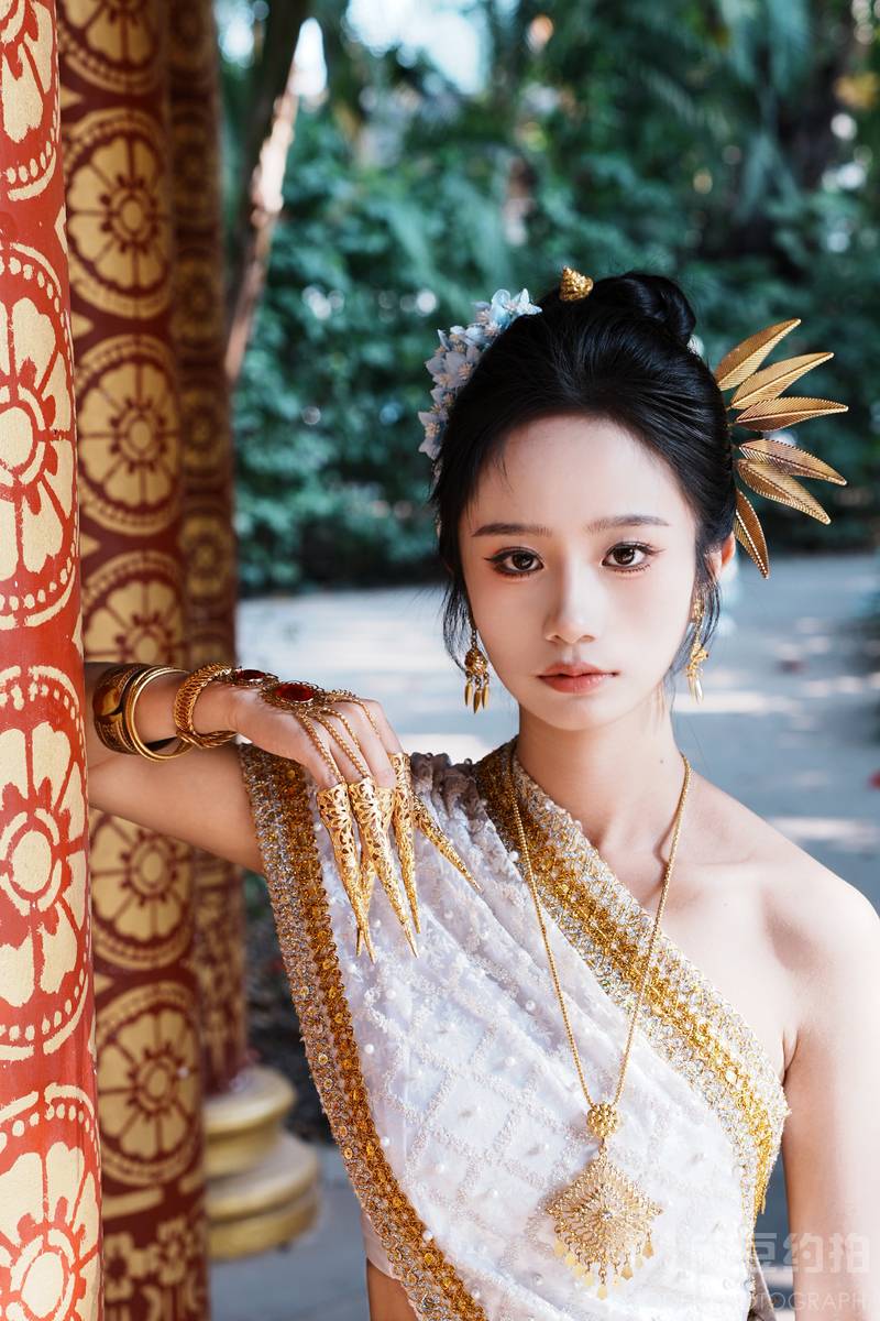 妆容模特