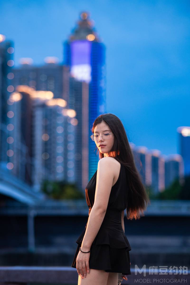 夜景模特