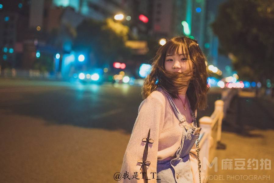 夜景模特