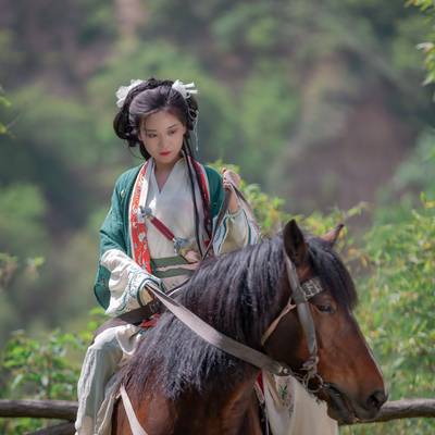 汉服模特