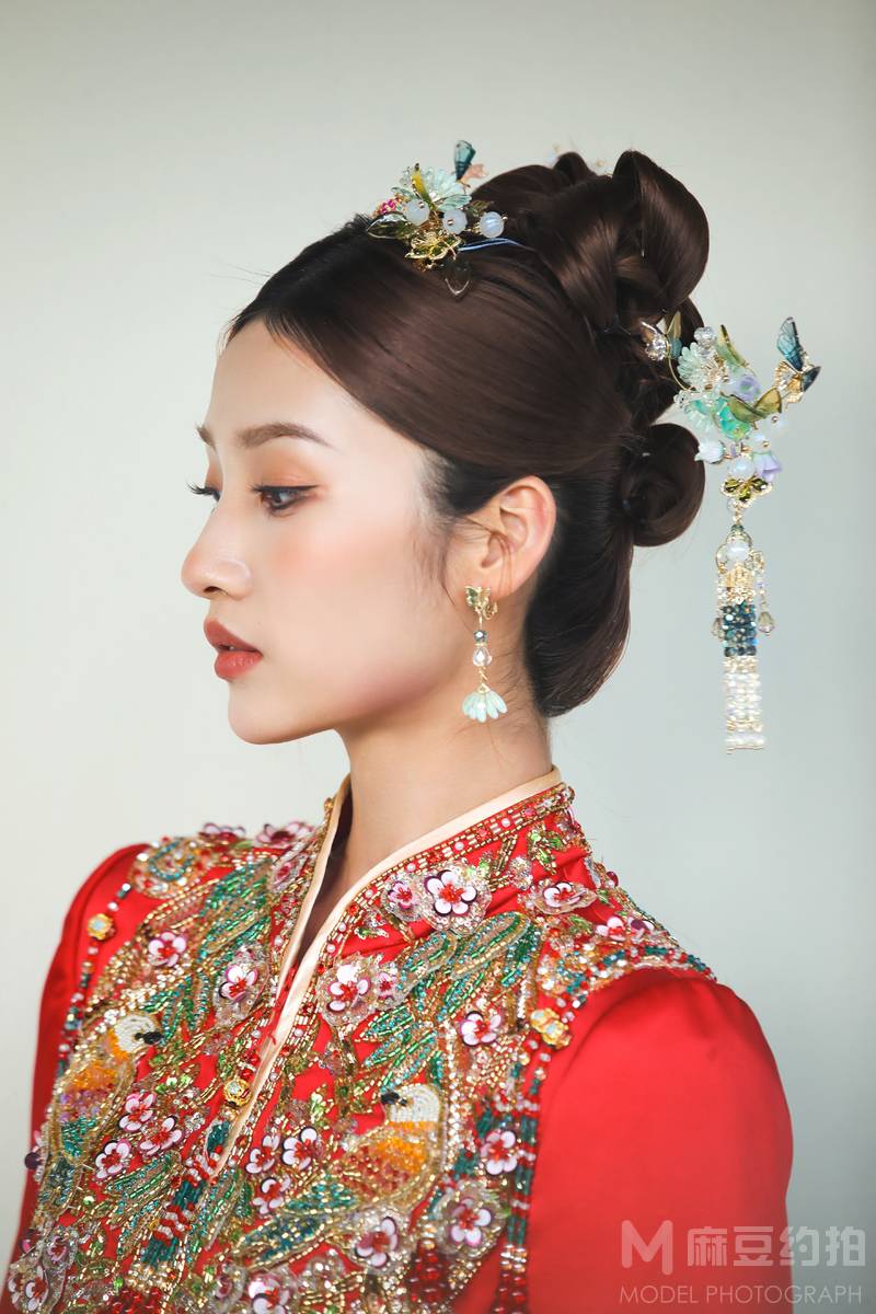 妆容模特