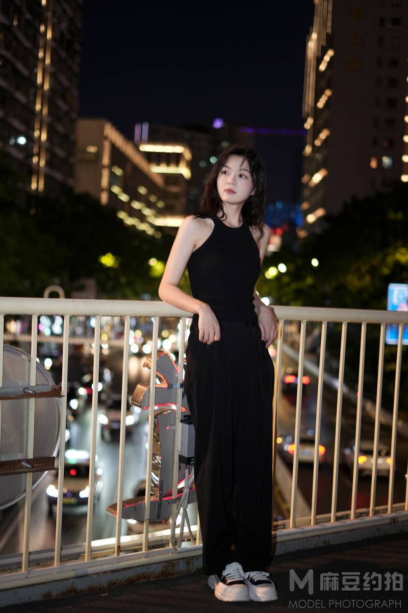 夜景模特