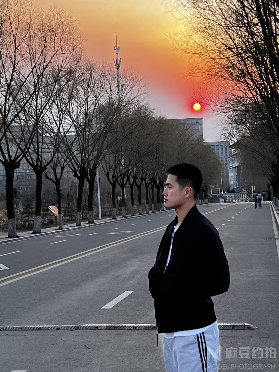 校园模特