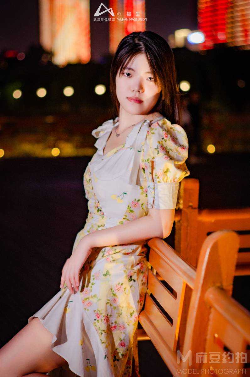 夜景模特