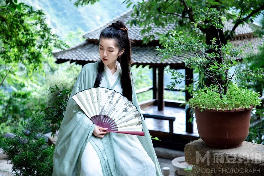 汉服模特