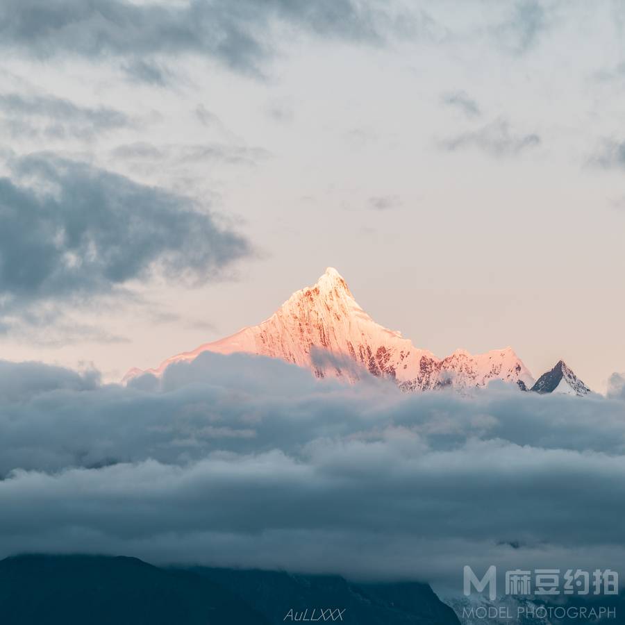 纪实模特