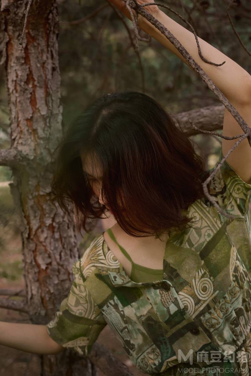 情绪模特