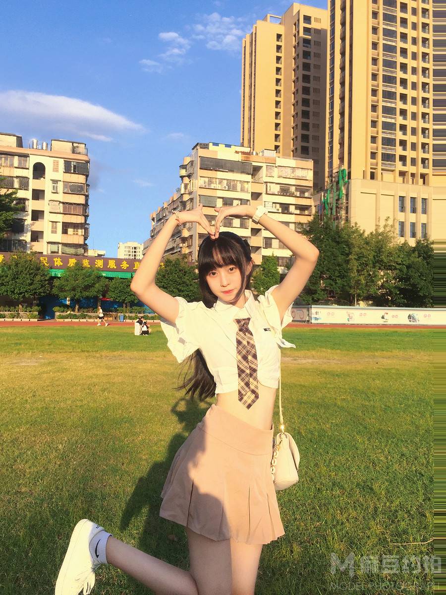 校园模特
