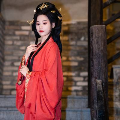 汉服模特