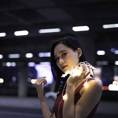 情绪模特