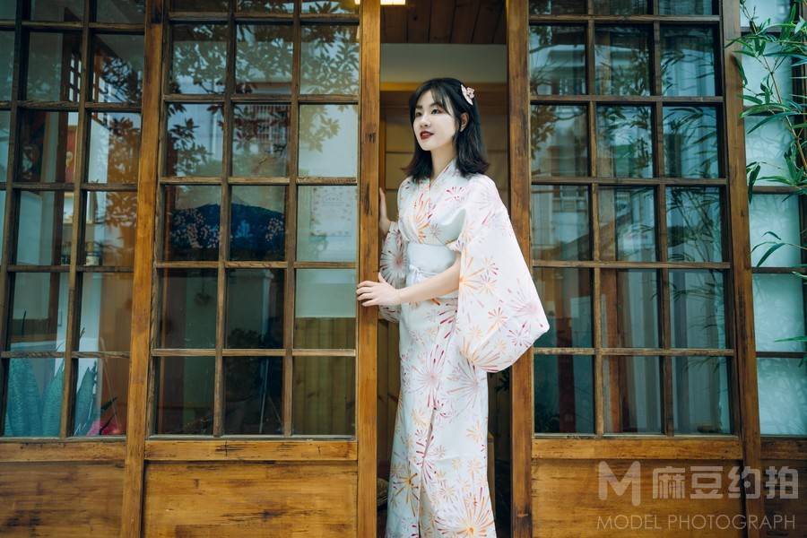 胶片模特