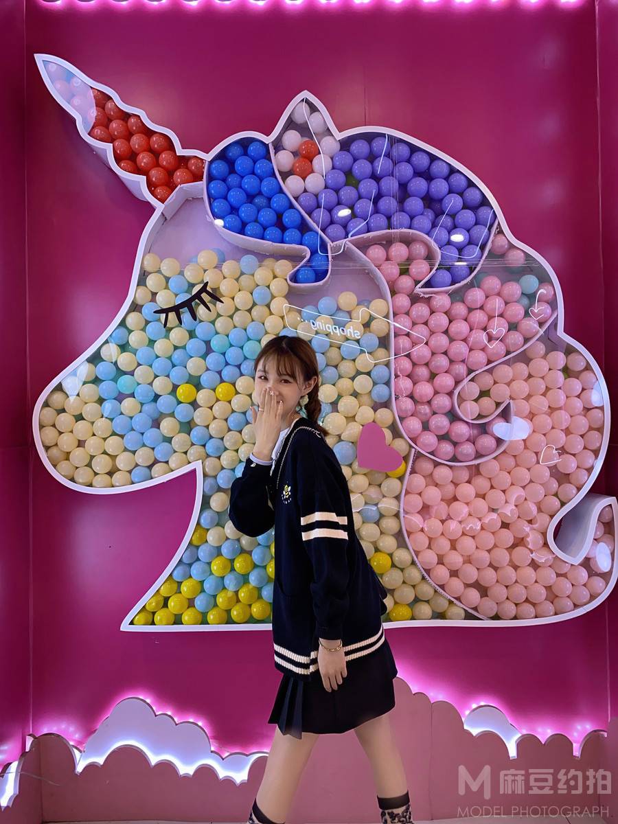 校园模特