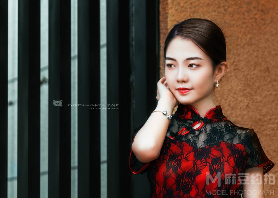 情绪模特