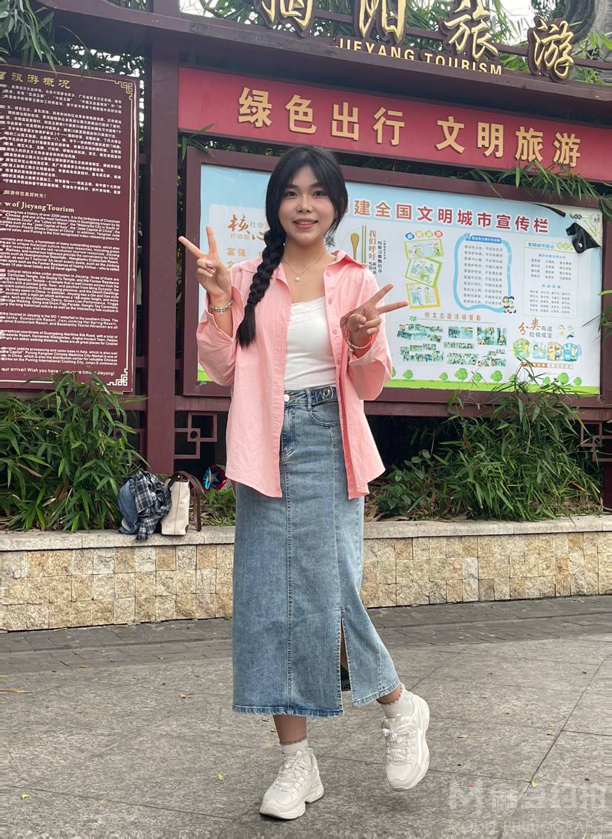 校园模特