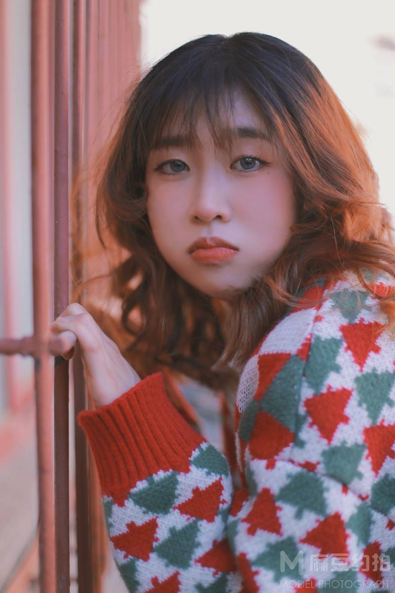 情绪模特