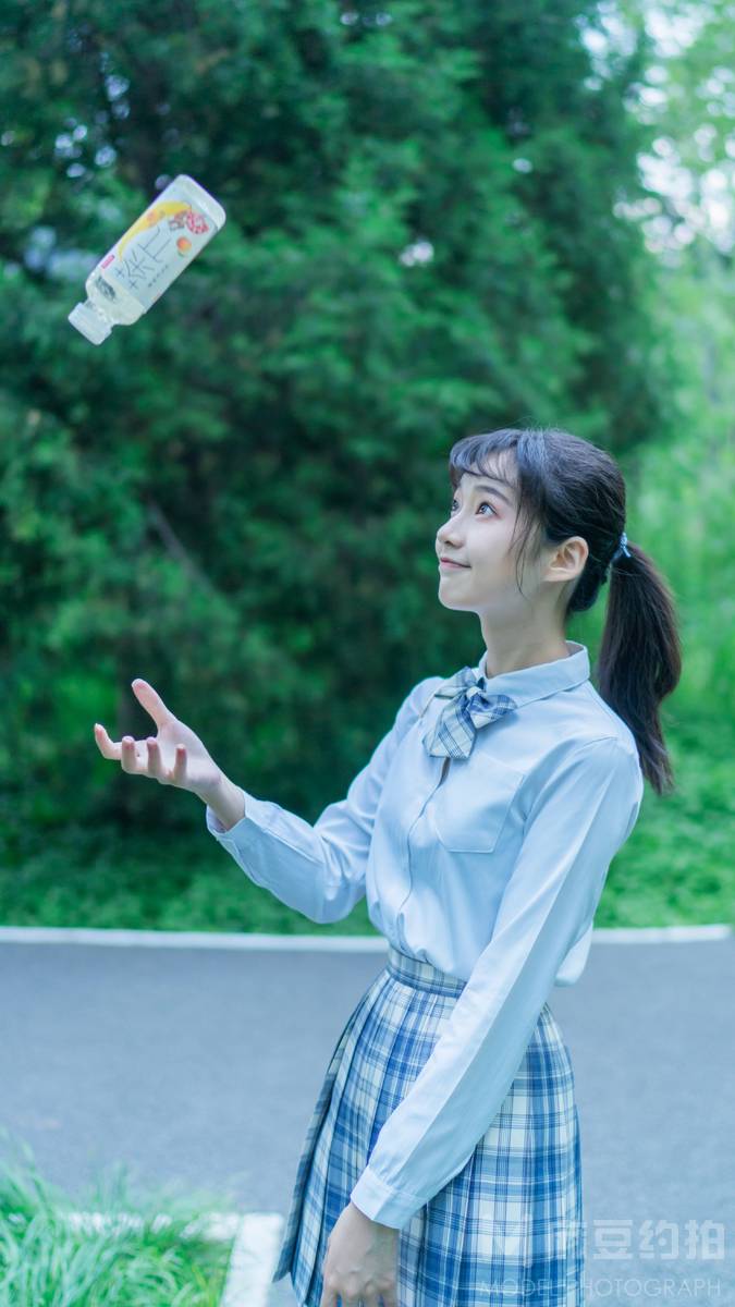 校园模特