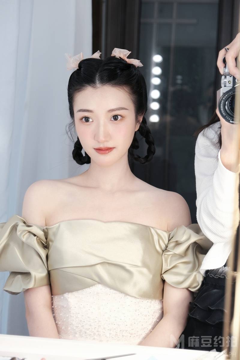 妆容模特