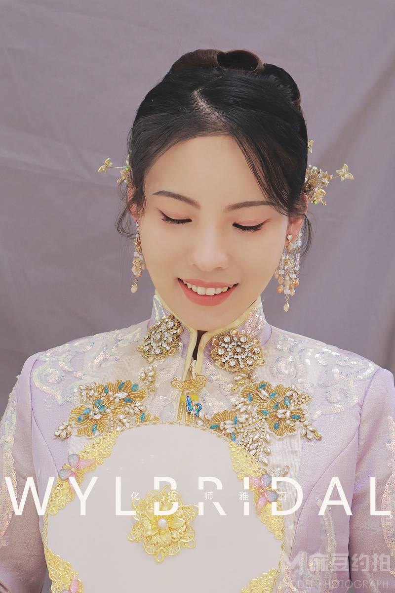 妆容模特