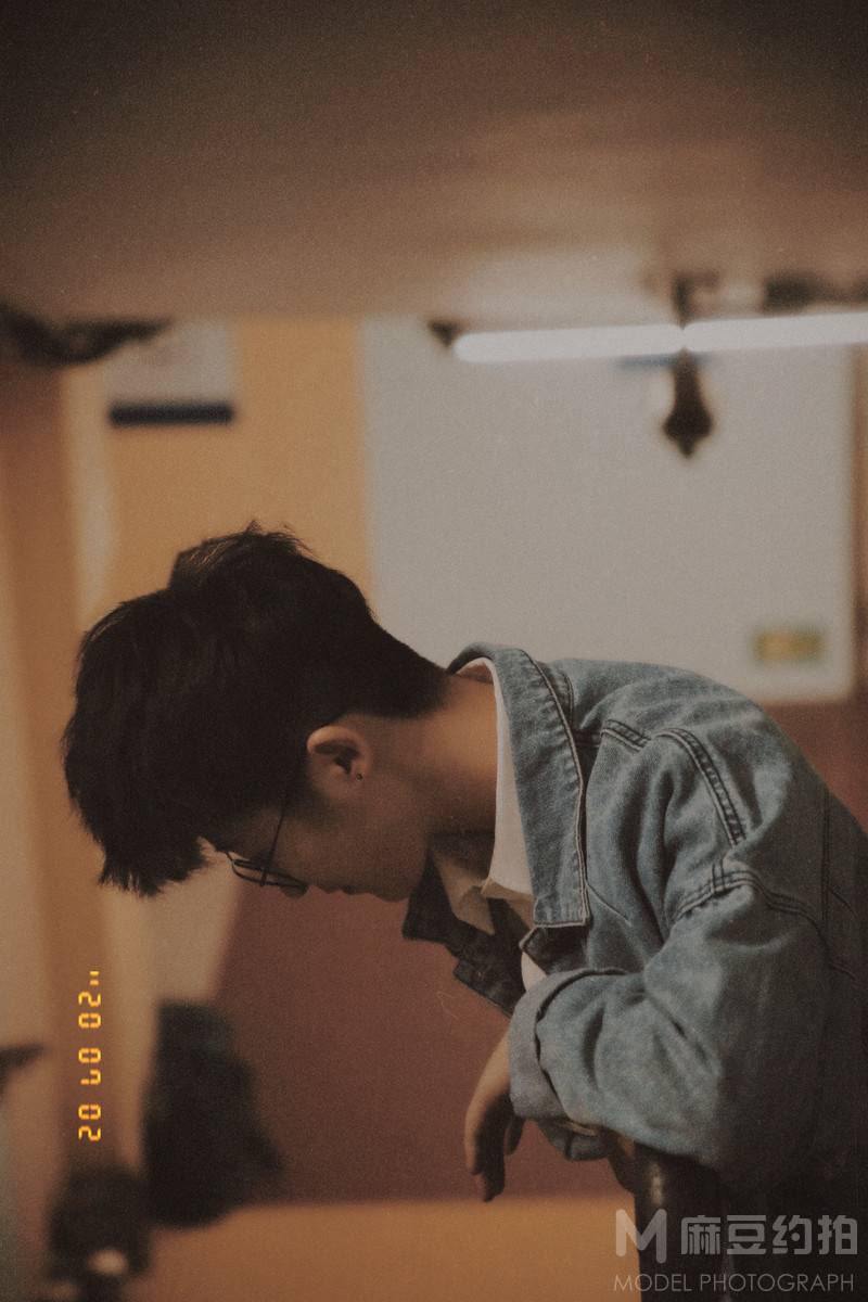 胶片模特