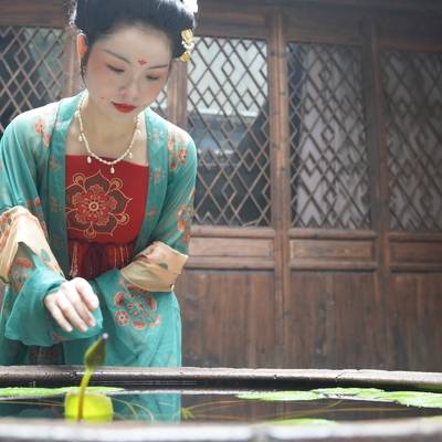 汉服模特