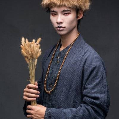 情绪模特