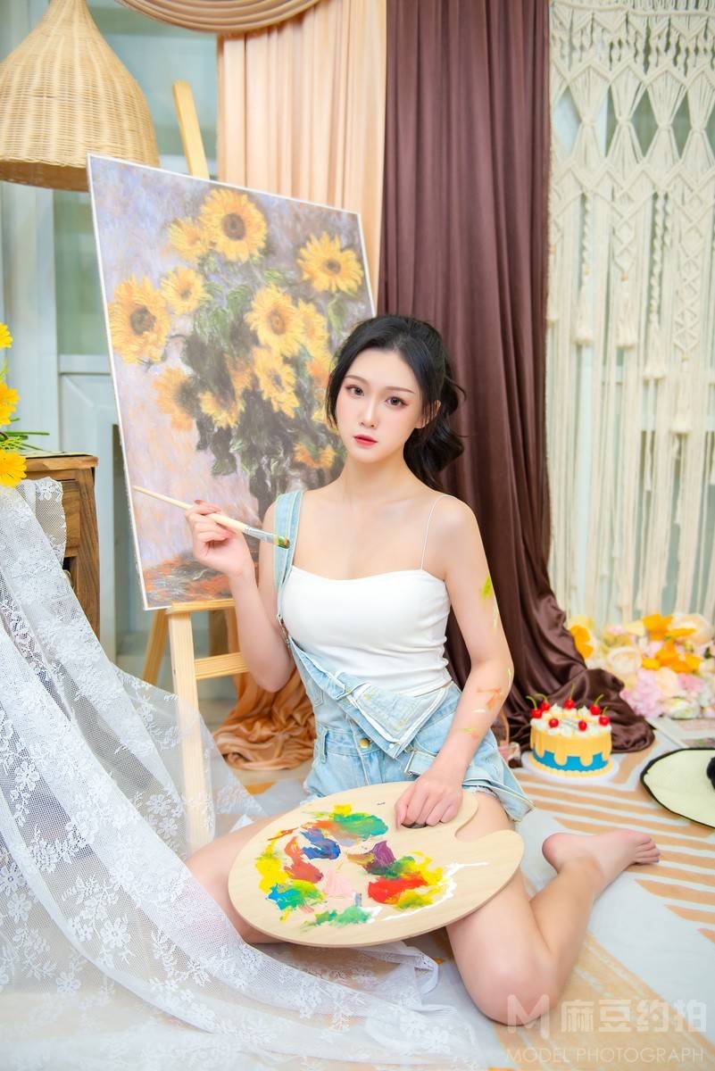 情绪模特