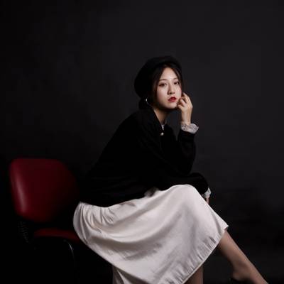 黑白模特