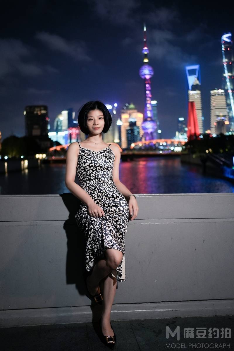 夜景模特