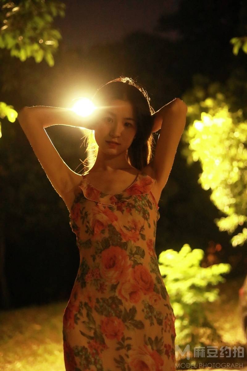 夜景模特
