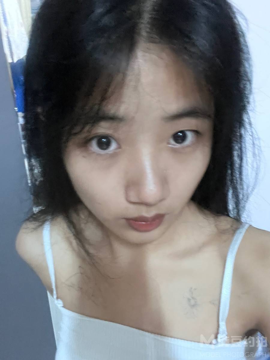 纪实模特