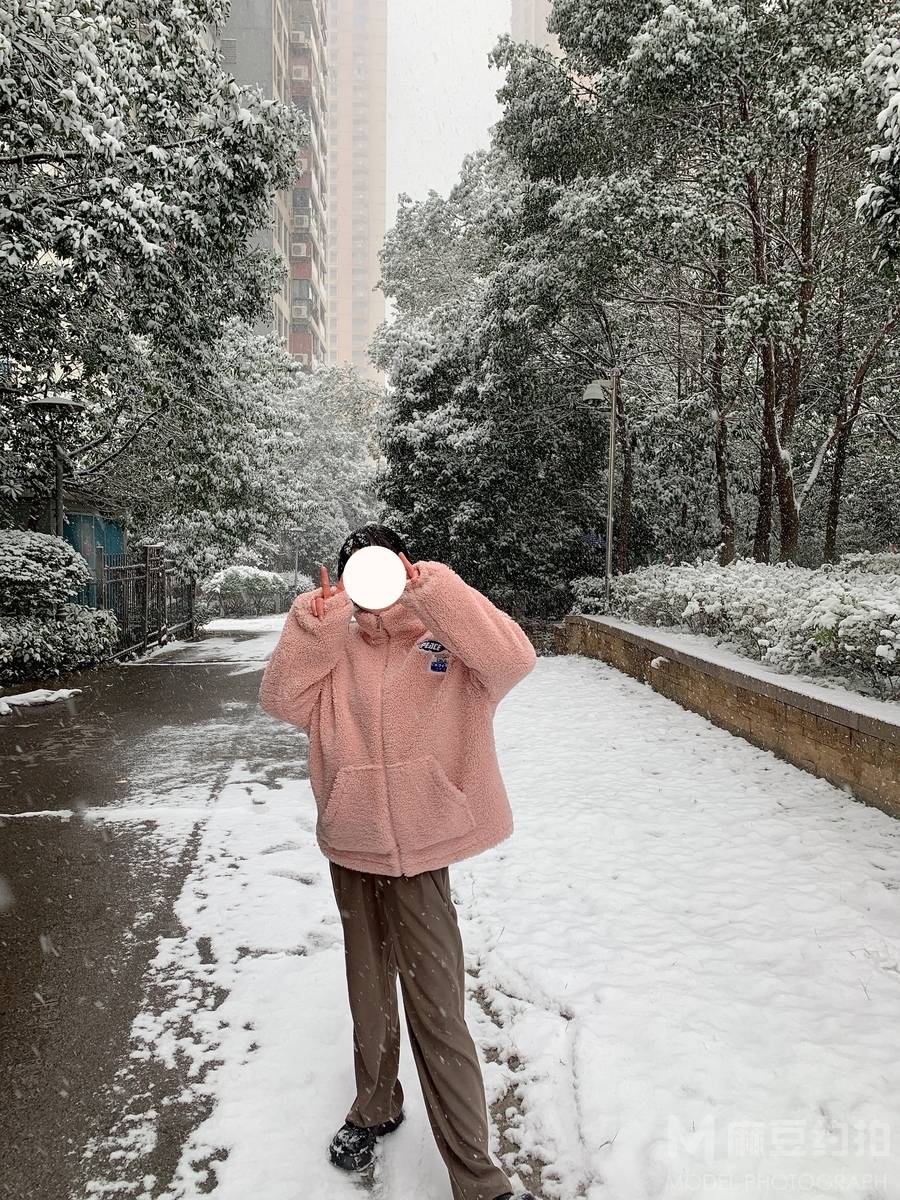 校园模特