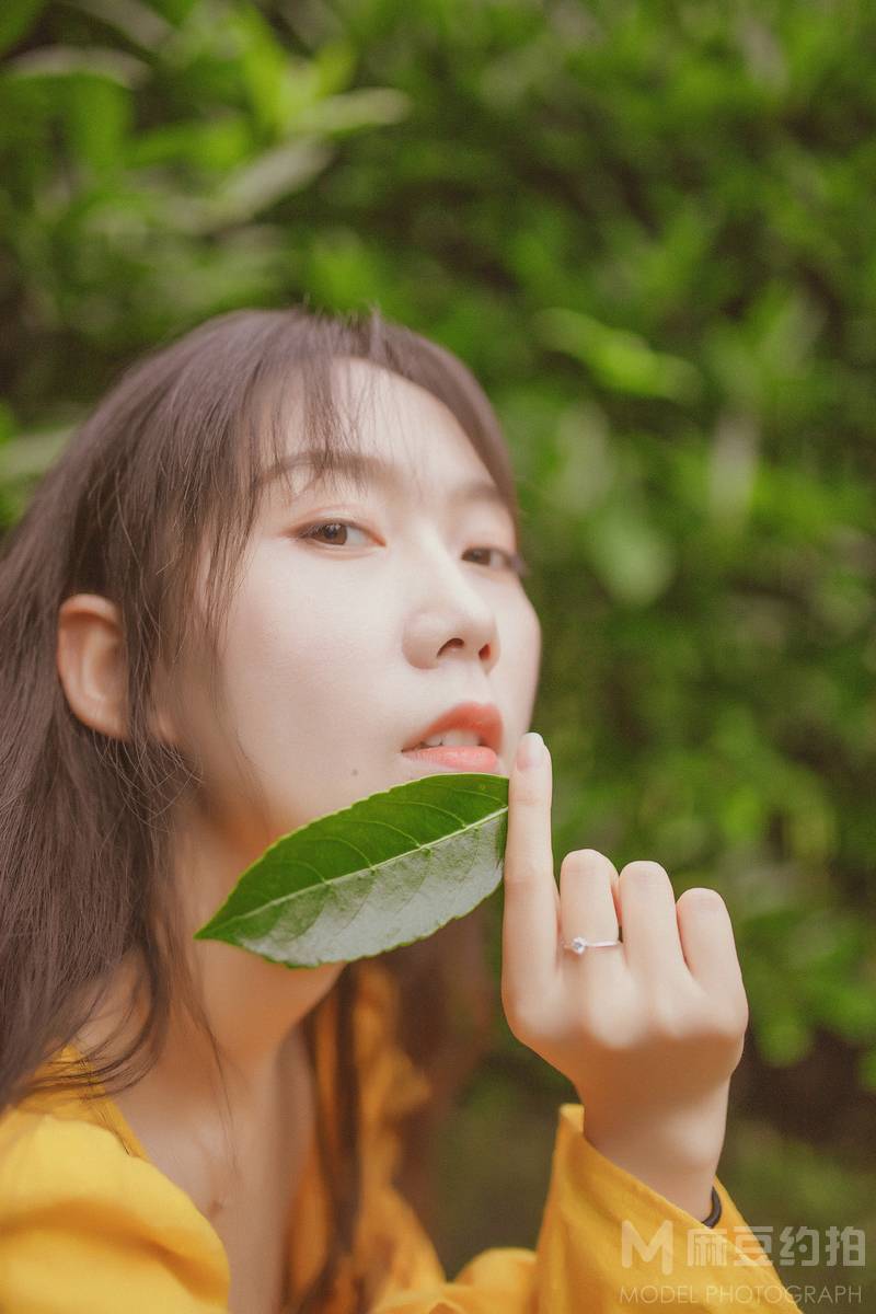 情绪模特
