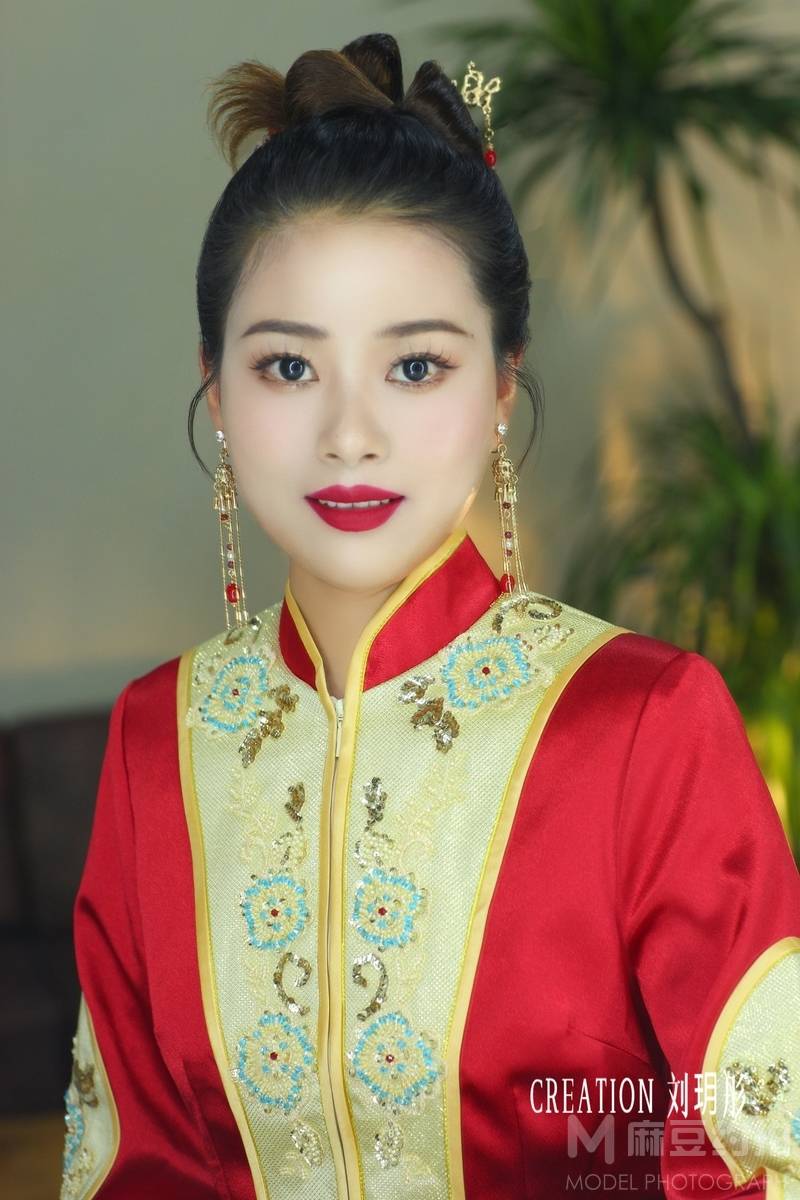 妆容模特