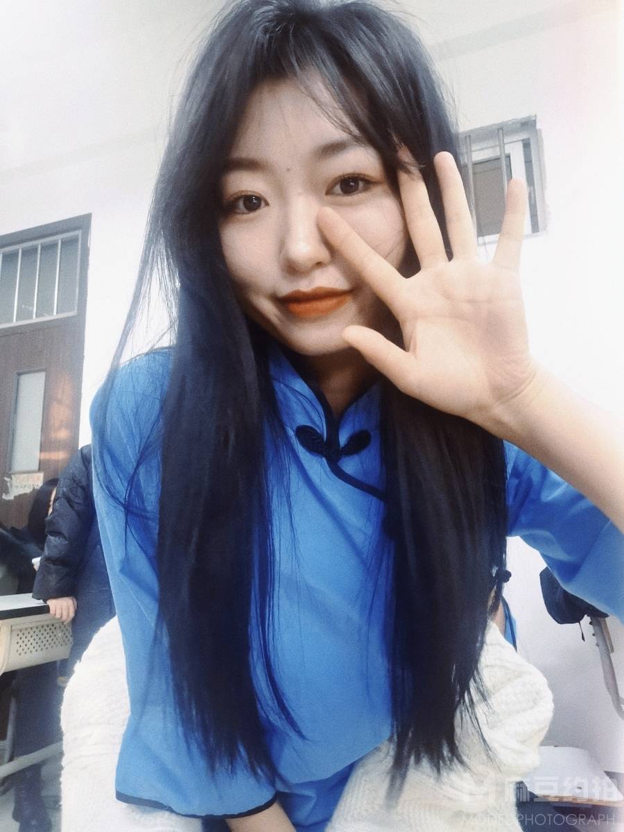 校园模特