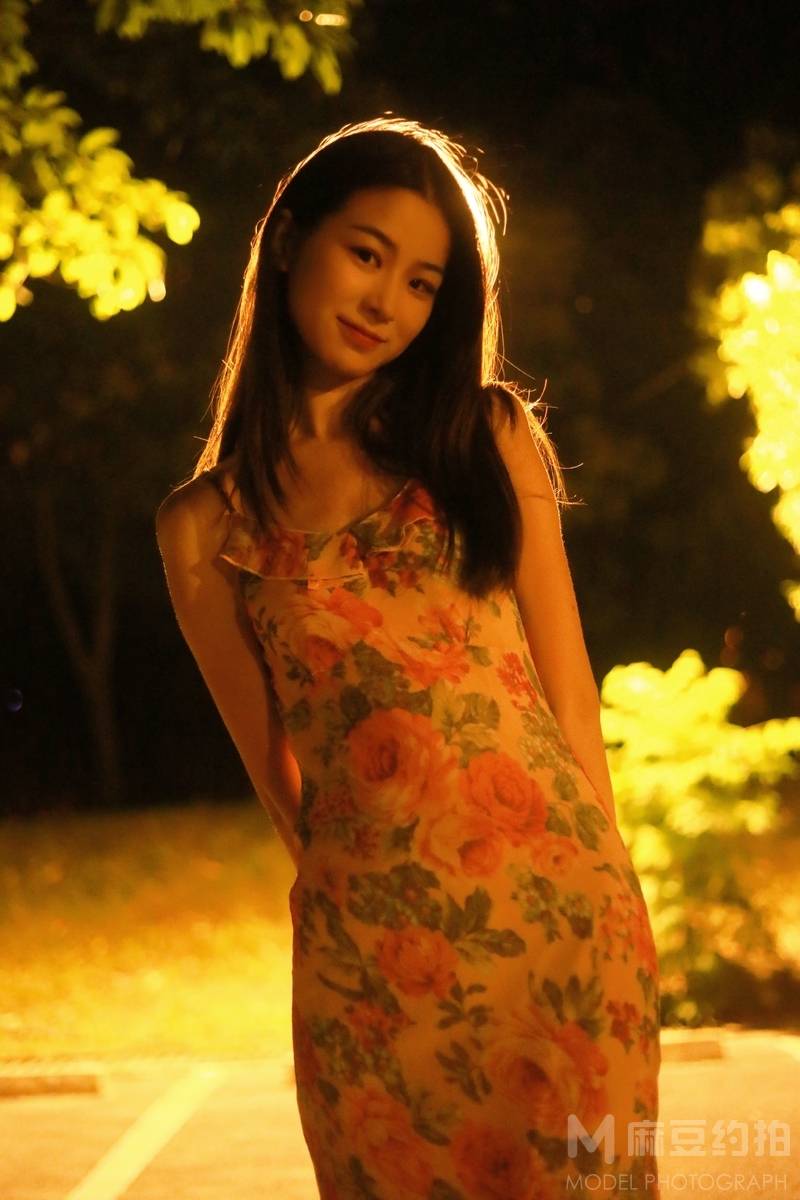 夜景模特
