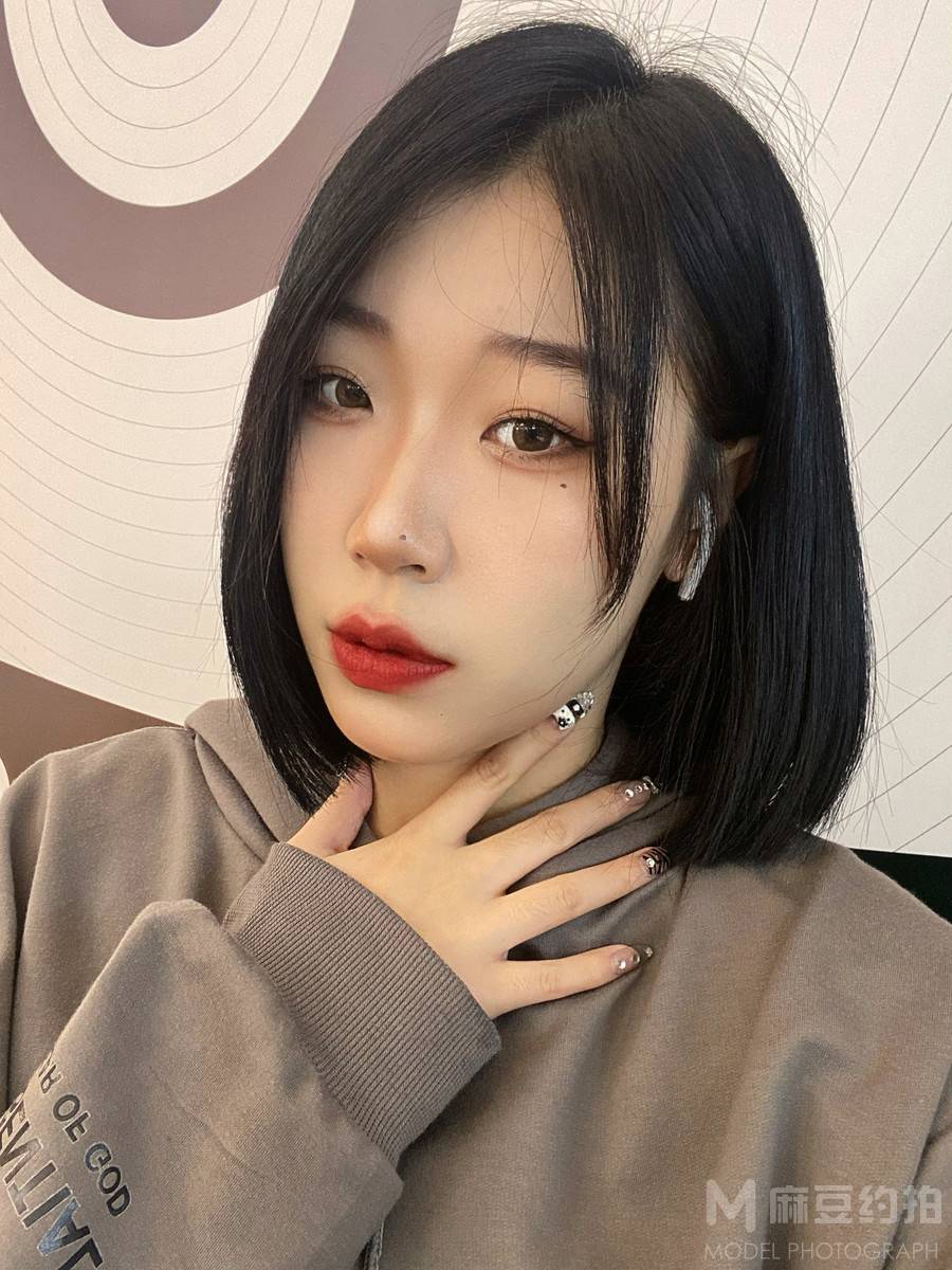 妆容模特