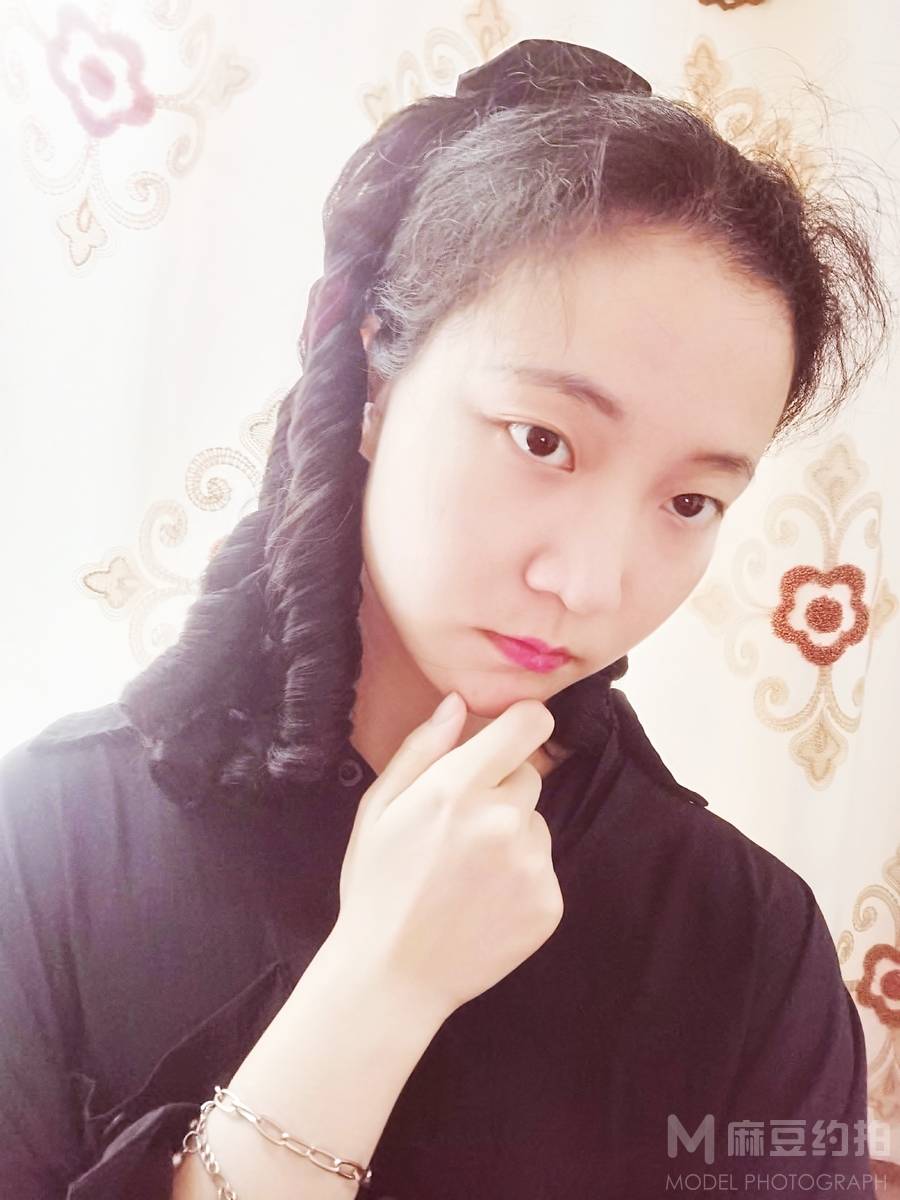 民国模特