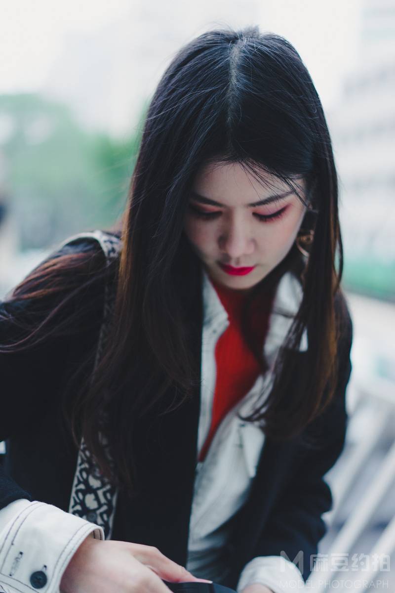 情绪模特