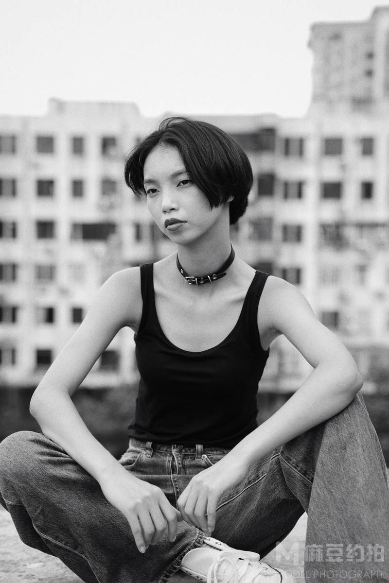 黑白模特